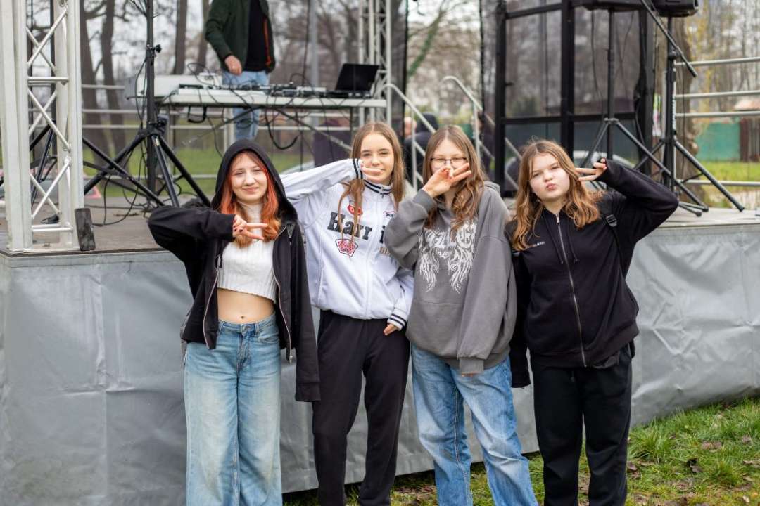 młodzież na wagarach kontrolowanych organizowanych przez Młodzieżową Radę Miasta Głogowa