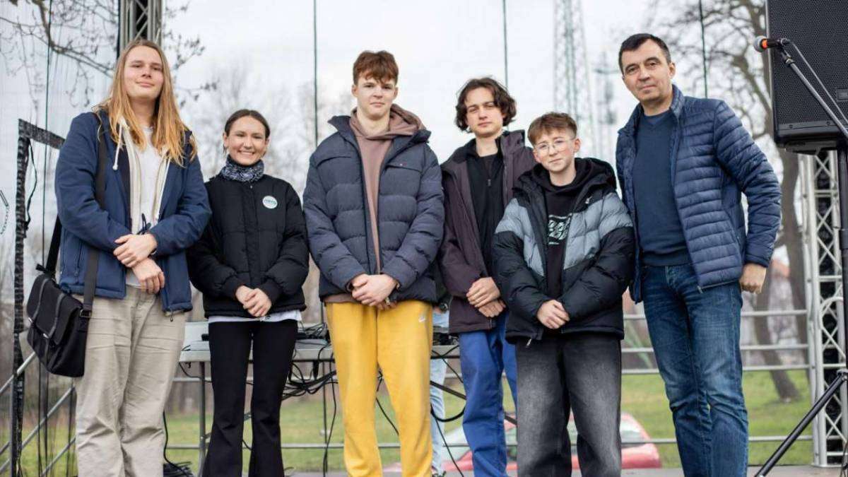 młodzież na wagarach kontrolowanych organizowanych przez Młodzieżową Radę Miasta Głogowa