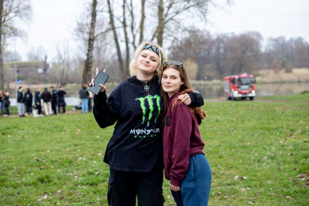 młodzież na wagarach kontrolowanych organizowanych przez Młodzieżową Radę Miasta Głogowa