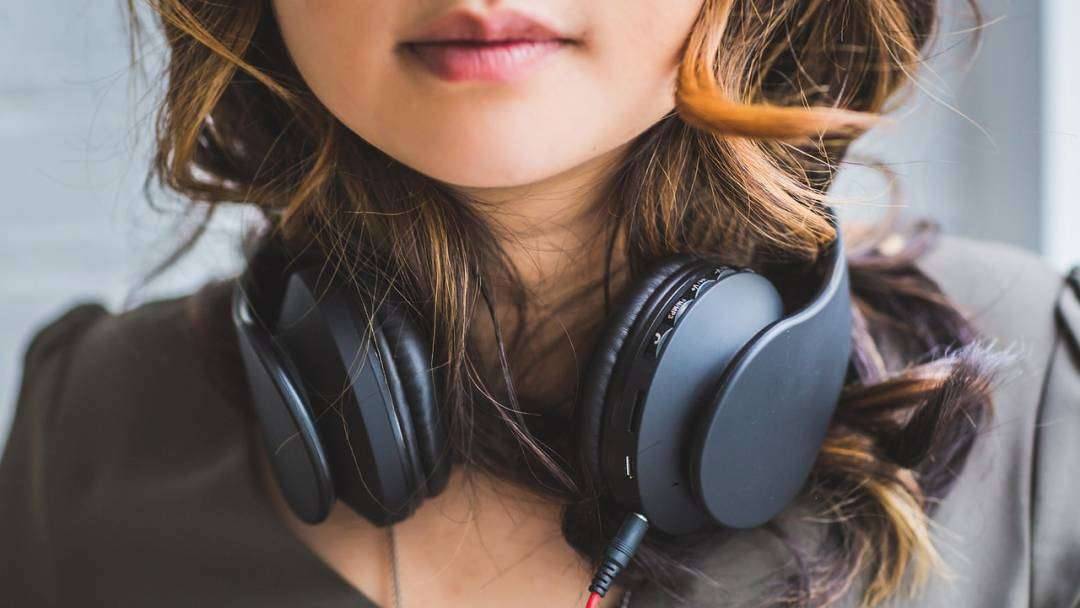 Zbadaj słuch w Głogowie. Audikabus zaparkuje przed Urzędem Miejskim