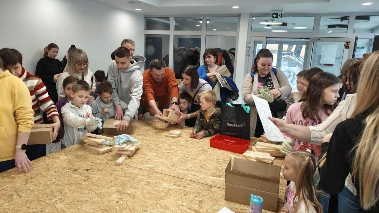 Stuk młotków w Neptunie. Głogowianie budowali budki dla ptaków