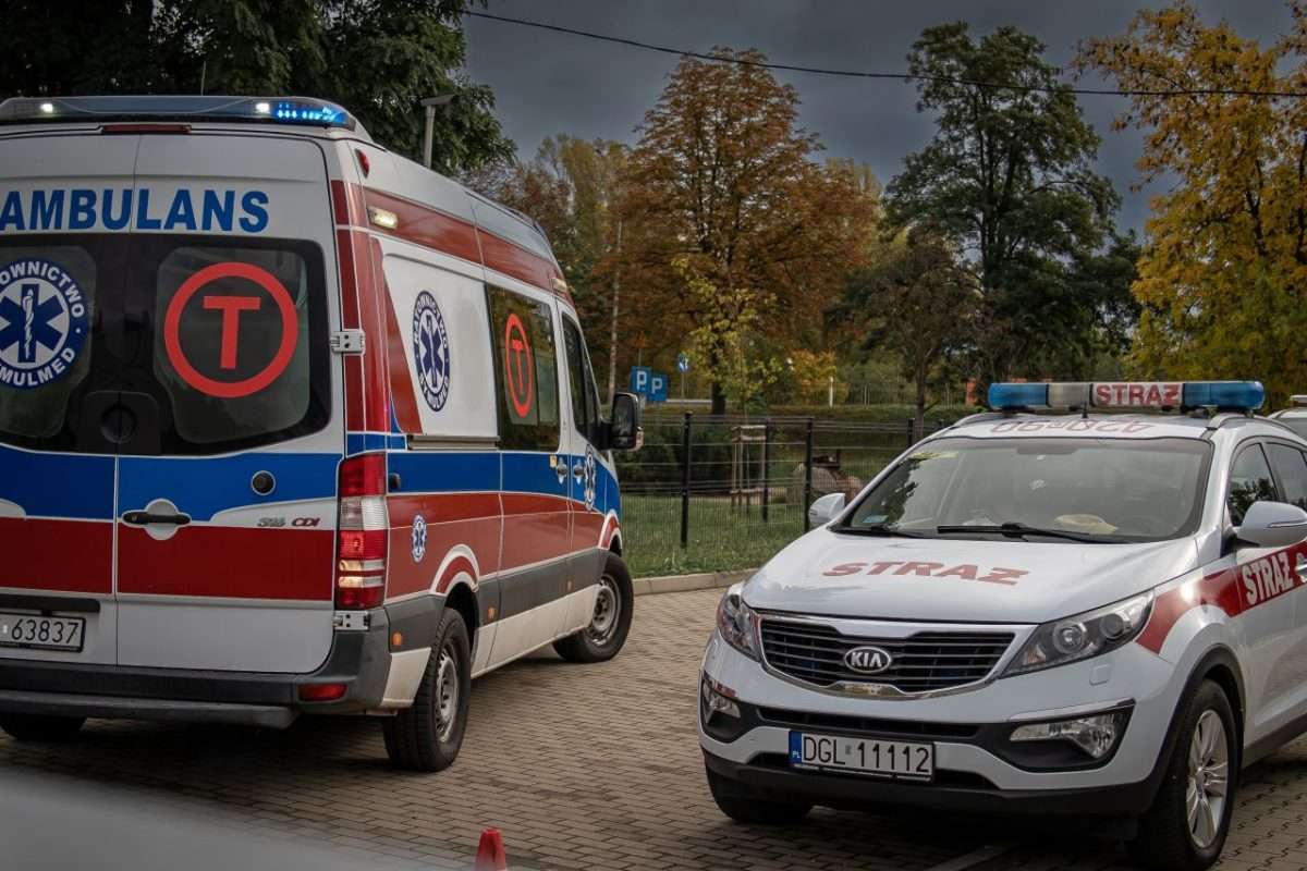 ćwiczenia w terenie służb mundurowych i obrony cywilnej 