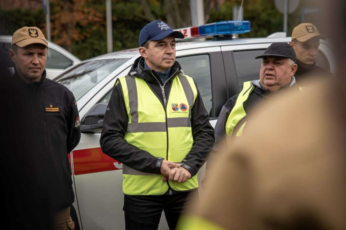 ćwiczenia w terenie służb mundurowych i obrony cywilnej 