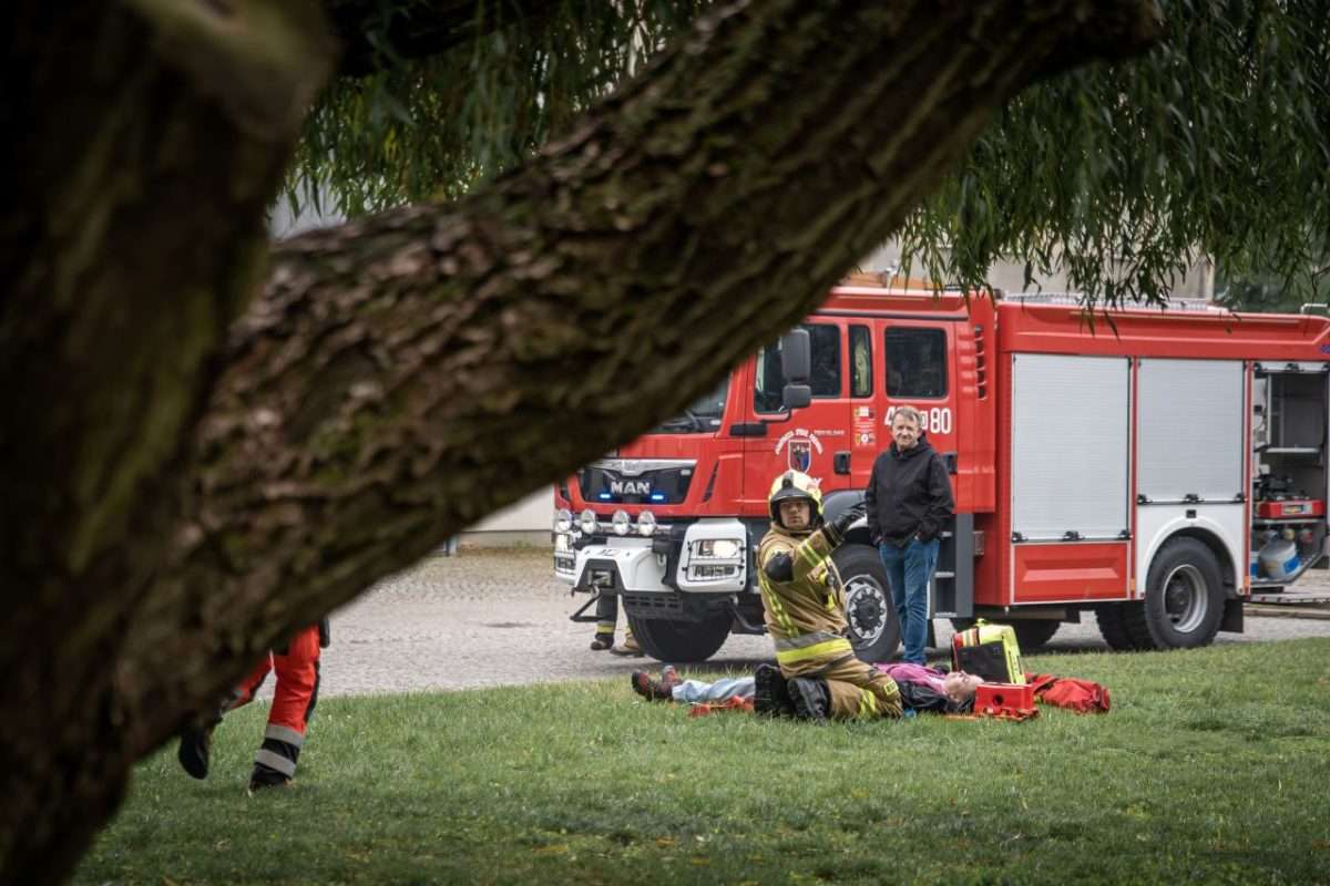 ćwiczenia w terenie służb mundurowych i obrony cywilnej 
