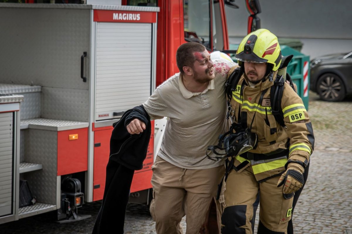 ćwiczenia w terenie służb mundurowych i obrony cywilnej 